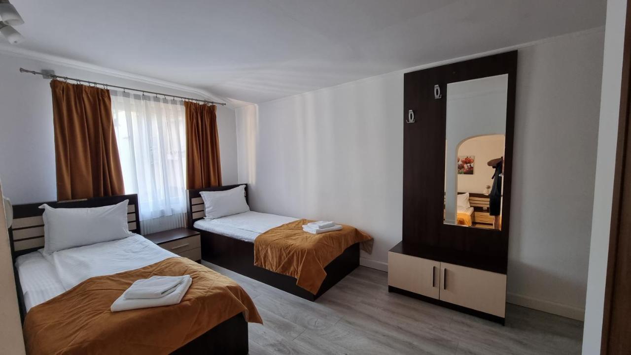 Vila Parc Cluj-Napoca Extérieur photo